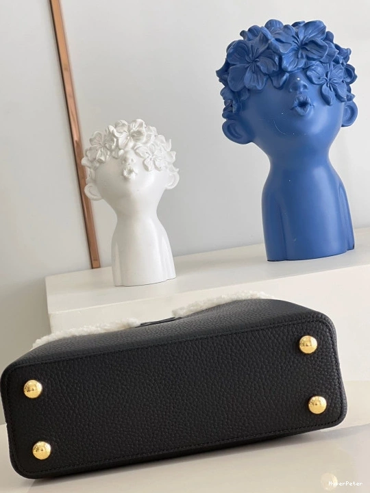 LOUIS VUITTON CAPUCINES BB 0811